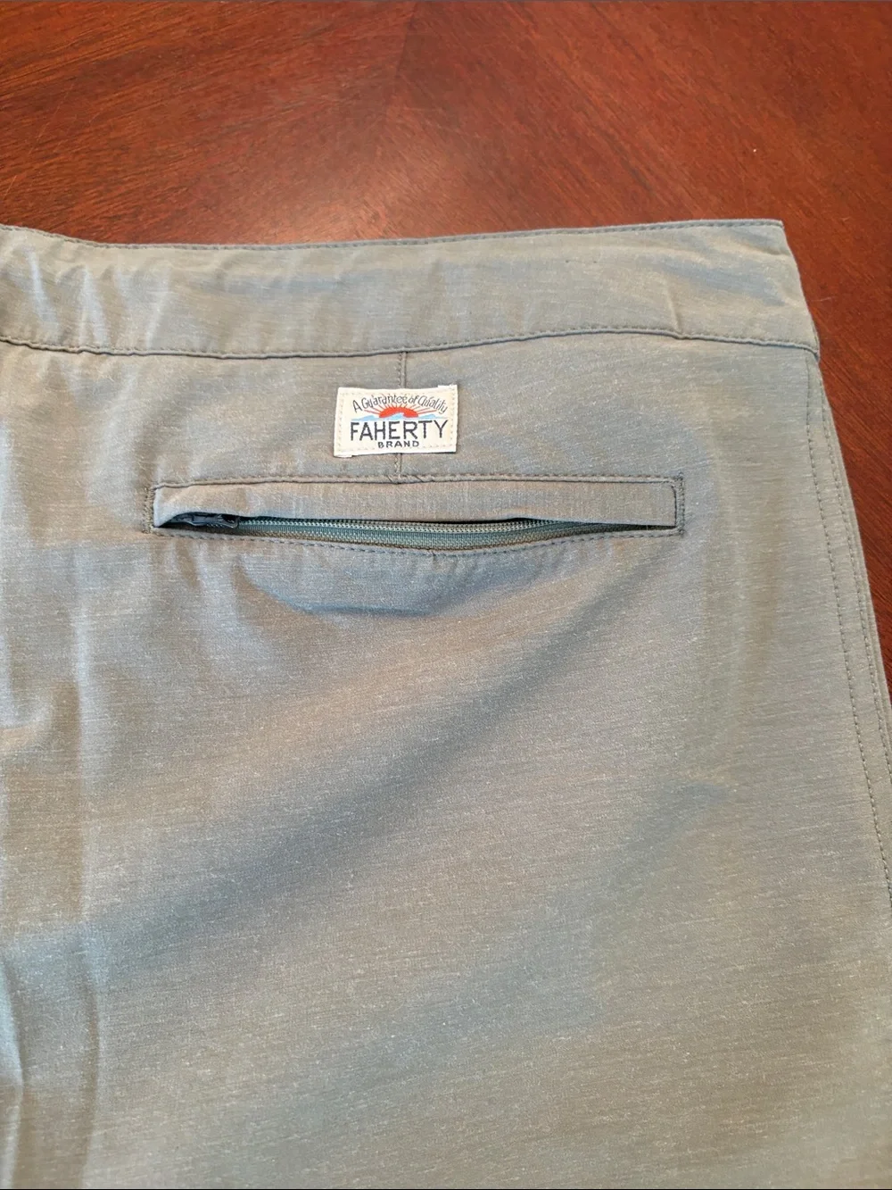 Mens Faherty brand all day shorts size 38